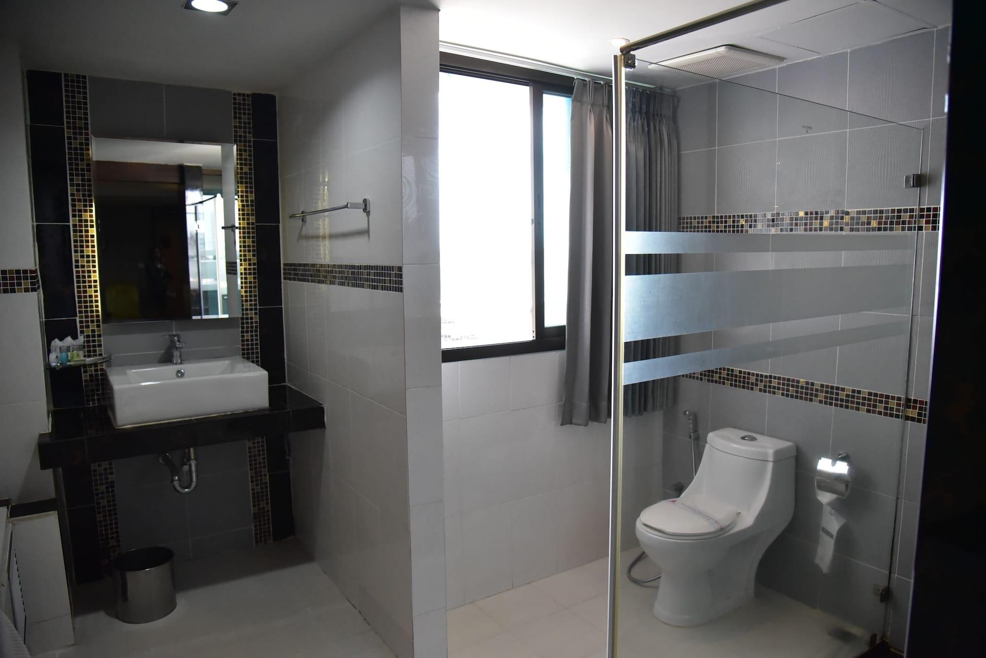 Grand Pink Hotel Hatyai Hat Yai Extérieur photo