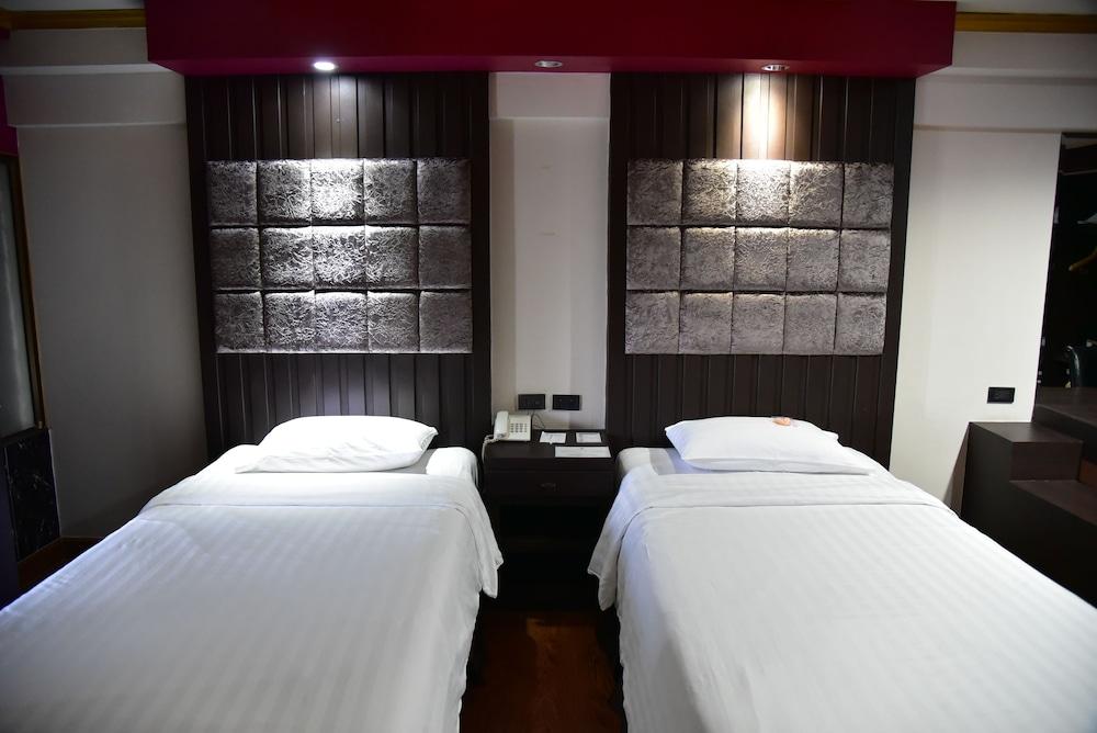 Grand Pink Hotel Hatyai Hat Yai Extérieur photo