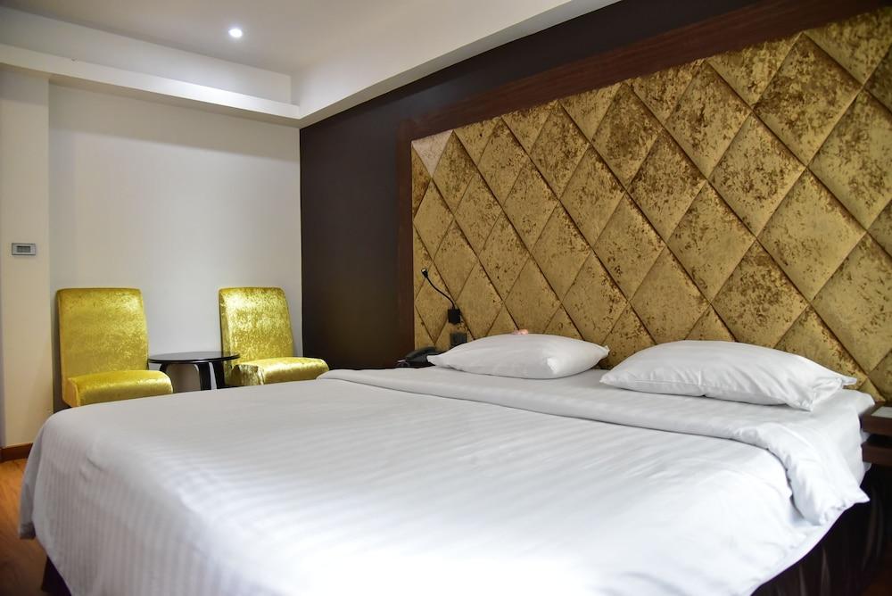 Grand Pink Hotel Hatyai Hat Yai Extérieur photo