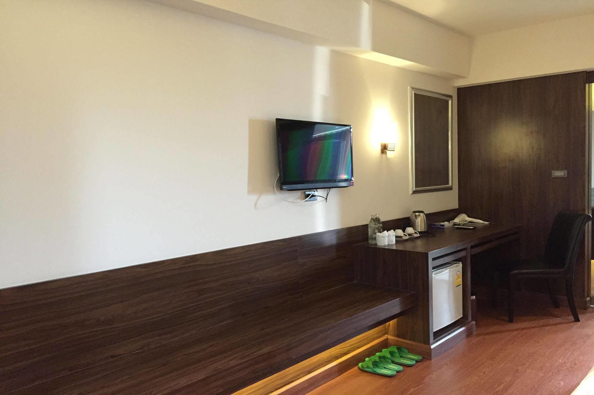 Grand Pink Hotel Hatyai Hat Yai Extérieur photo