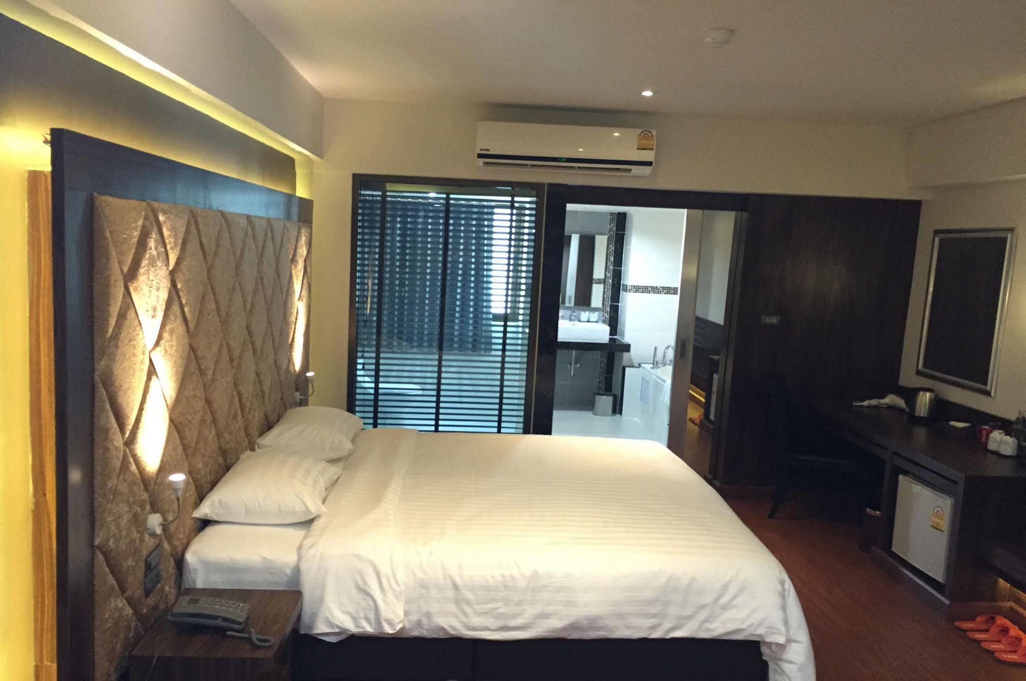 Grand Pink Hotel Hatyai Hat Yai Extérieur photo